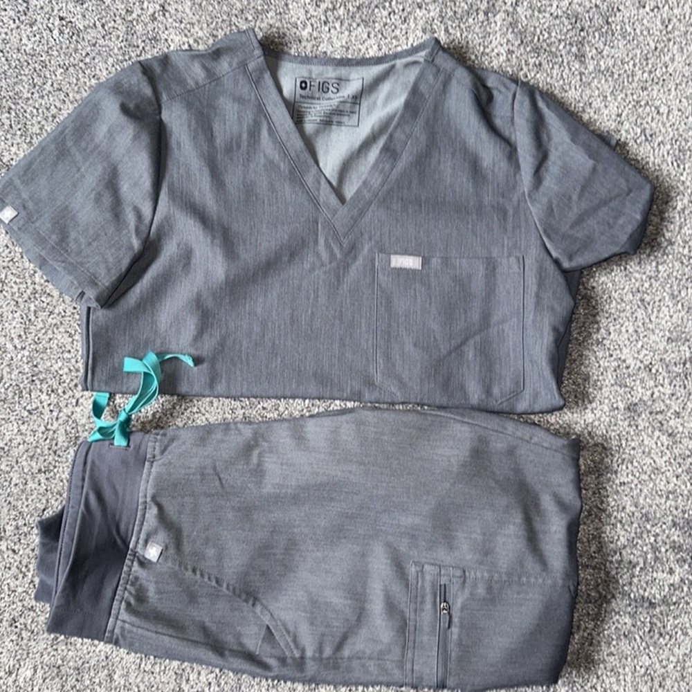 Gently used, like new!!